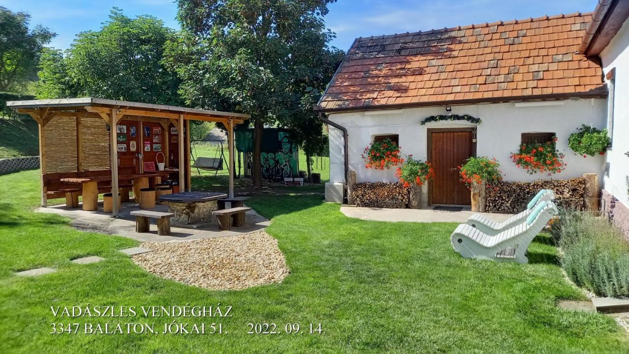 Vadaszles Vendeghaz Bukkszentmarton Zewnętrze zdjęcie