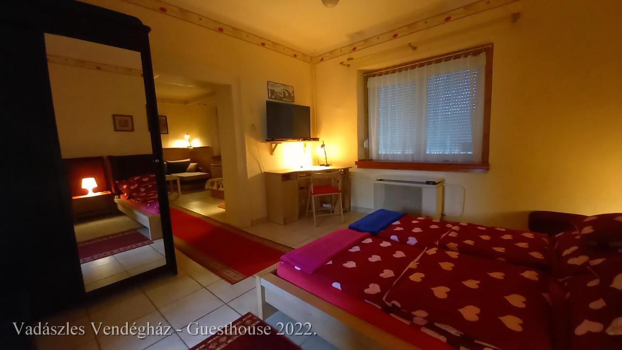 Vadaszles Vendeghaz Bukkszentmarton Zewnętrze zdjęcie
