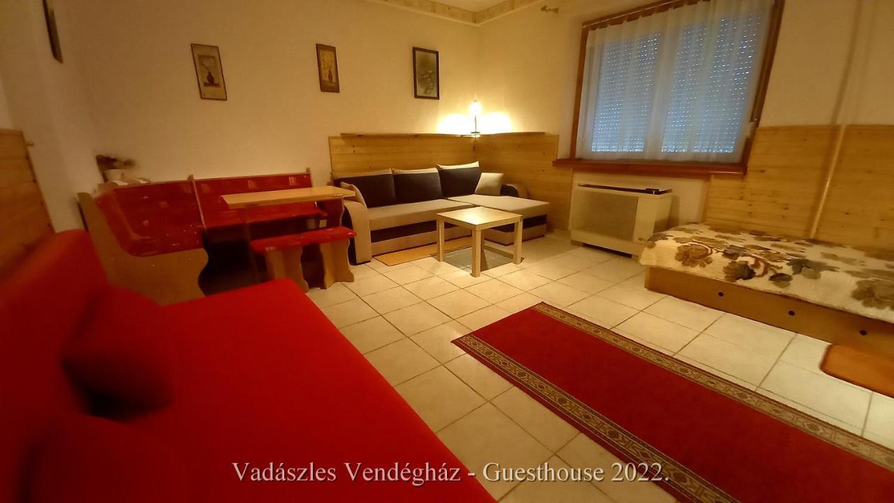 Vadaszles Vendeghaz Bukkszentmarton Zewnętrze zdjęcie