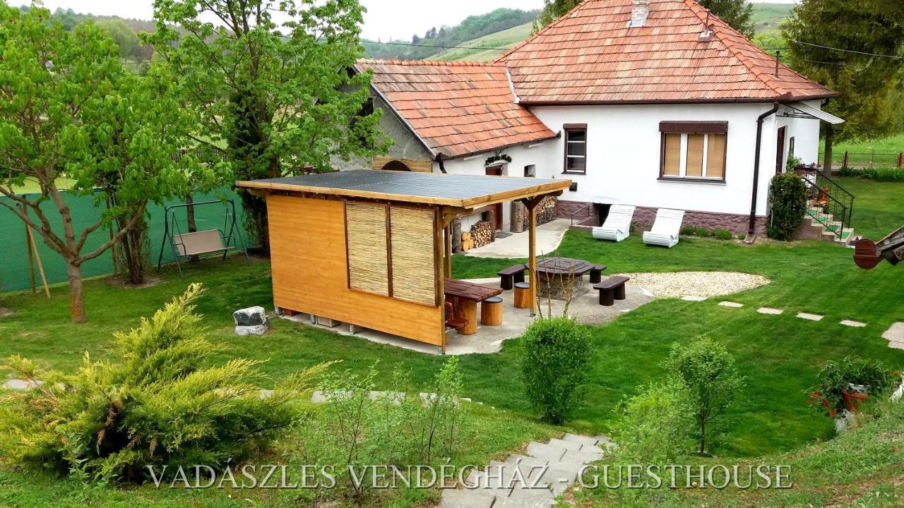 Vadaszles Vendeghaz Bukkszentmarton Zewnętrze zdjęcie